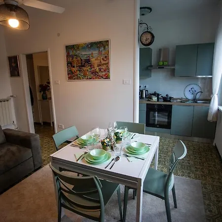 公寓 Puzzle Del Mare - Con Scorcio Vista Mare In Zona Tranquilla *